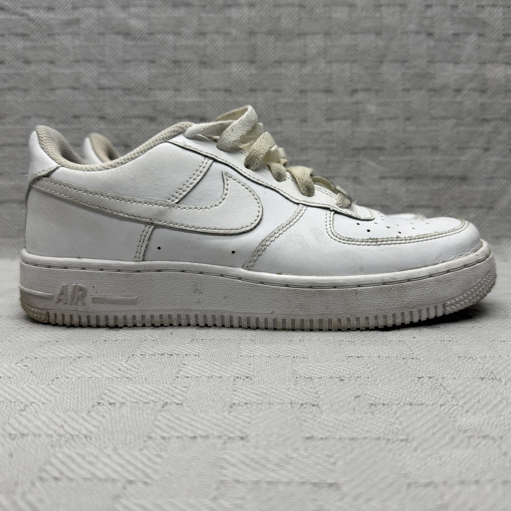 Nike Air Force 1 Low LE Triple White GS Kids Size 5.5y‎ DH2920-111
